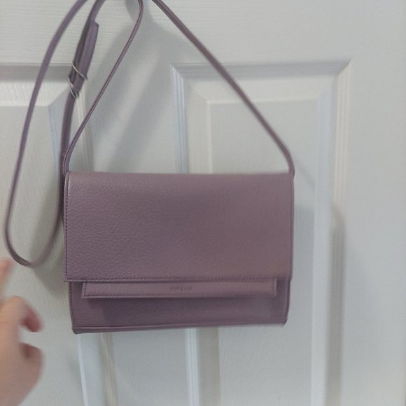 Matt and Nat Lilac crossbody bag - Picture 3 of 3